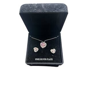 Kohl’s Silver Tone Pink & Clear Cubic Zirconia Heart Pendant Necklace